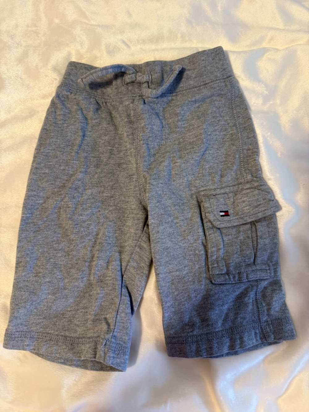 A13🫐 2 for $20 🫐Tommy Hilfiger Heather Gray Cargos 3-6mo